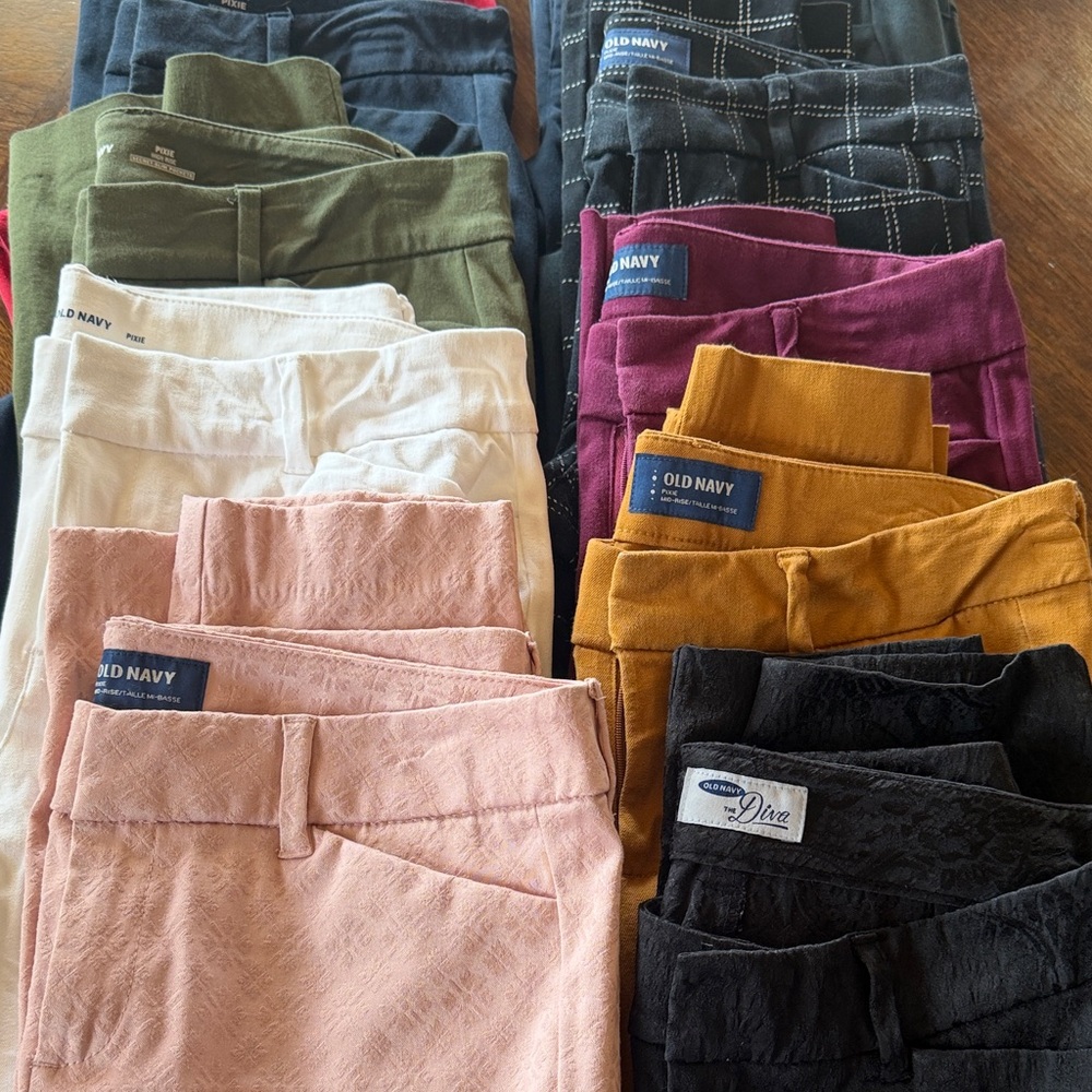 Old Navy Assorted Women's Pants Lot in Multiple Colors - Picture 2 of 5